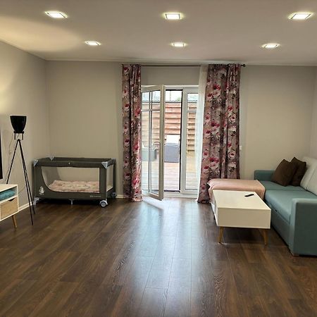 Paernu Lubja Apartments Eksteriør billede