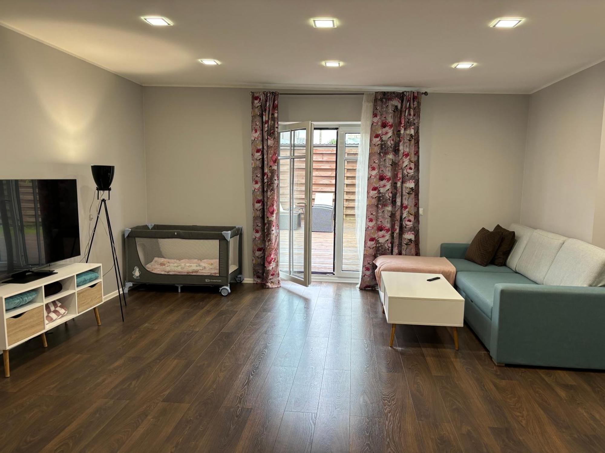 Paernu Lubja Apartments Eksteriør billede