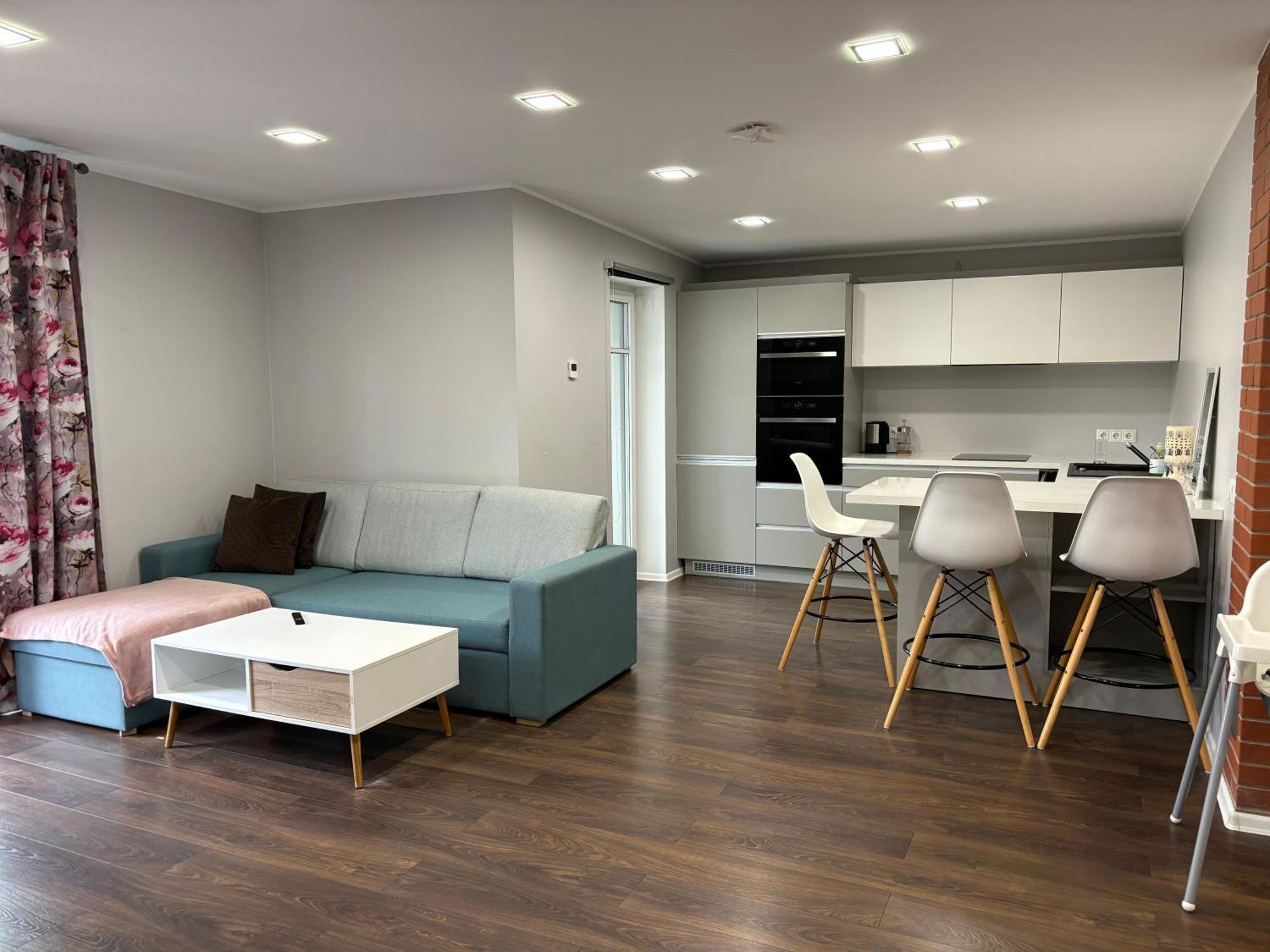 Paernu Lubja Apartments Eksteriør billede