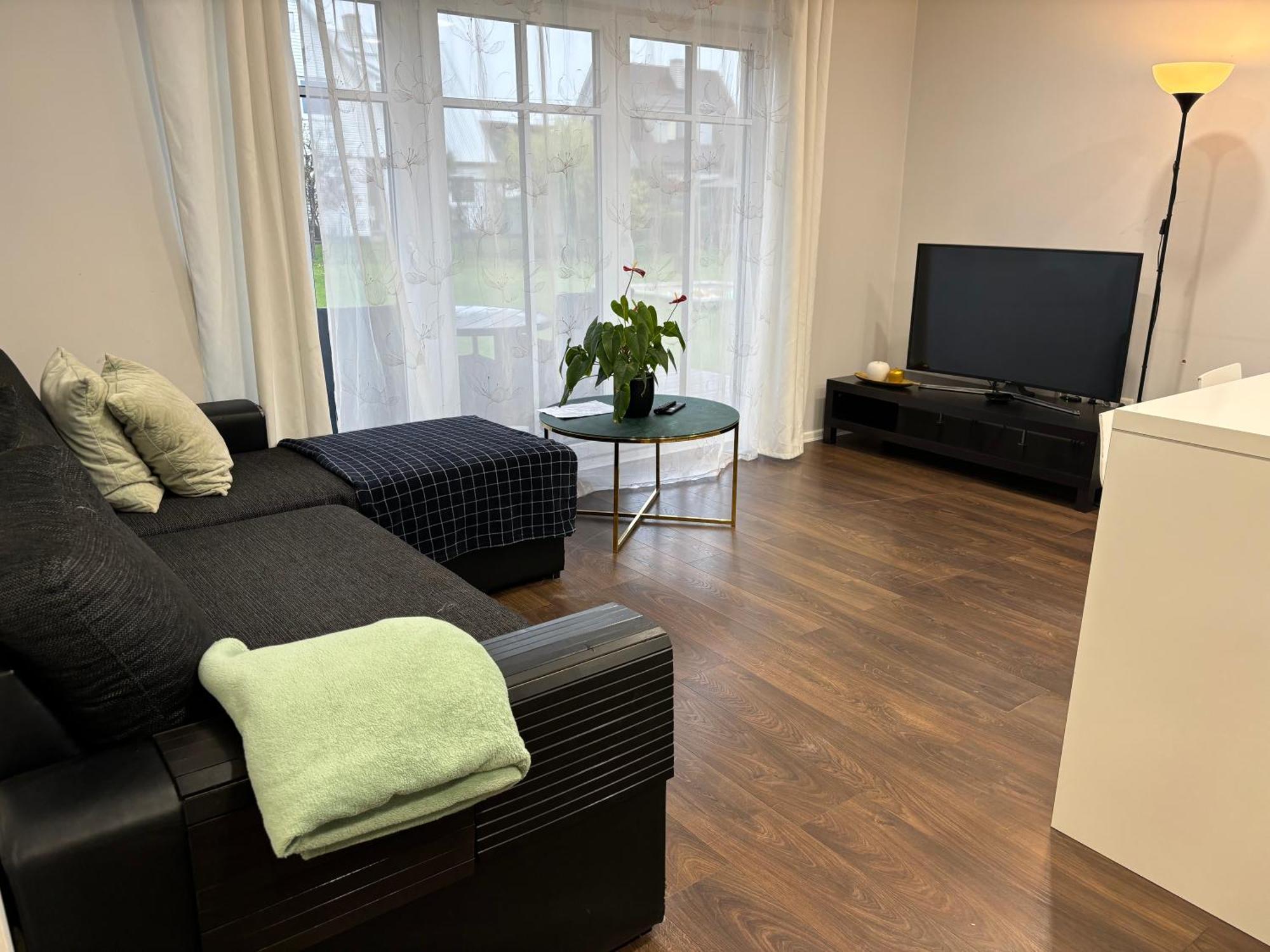 Paernu Lubja Apartments Eksteriør billede